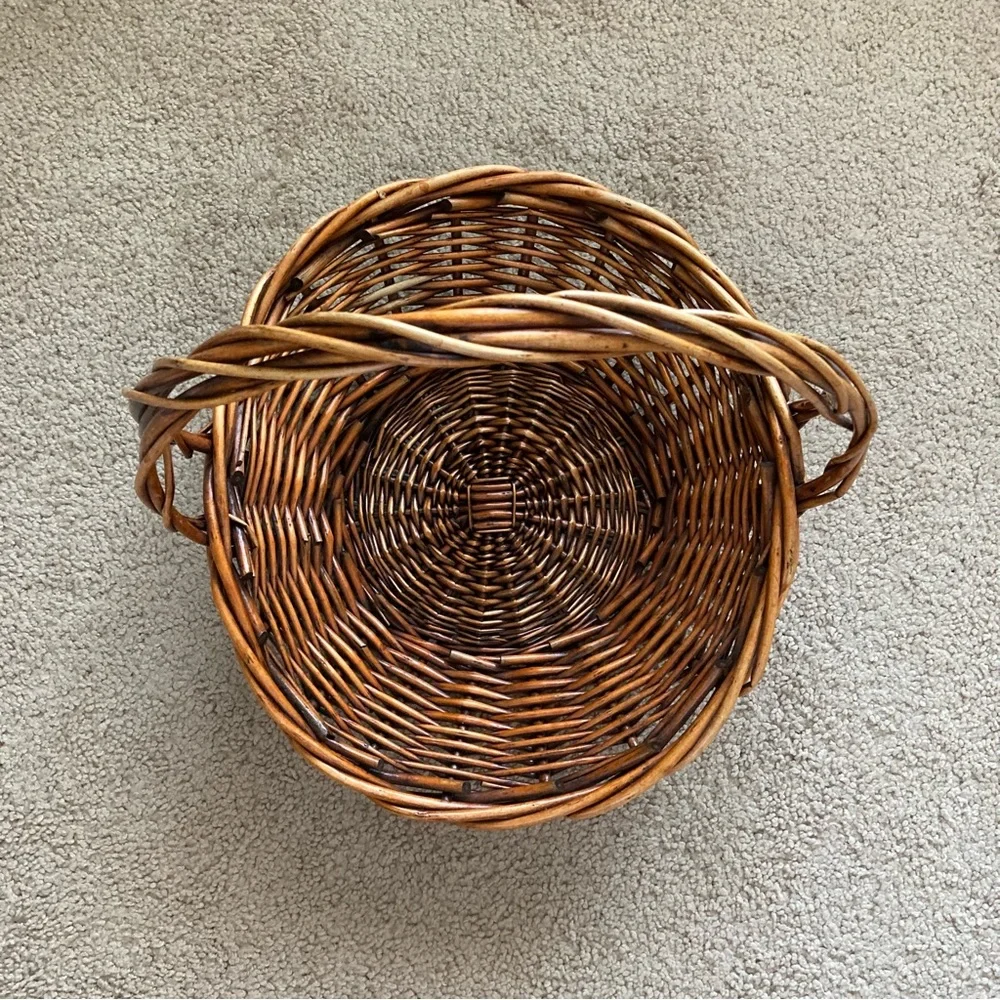 Natural Tan Brown Woven Oval Flat Basket